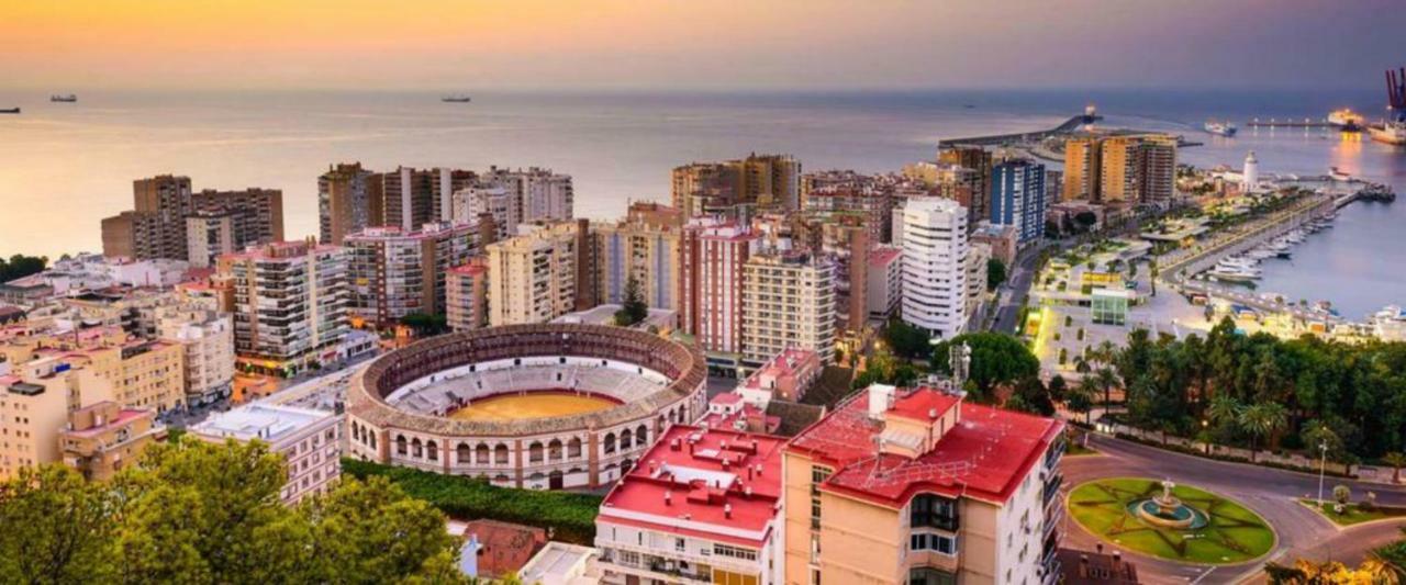 Апартаменты Skysea Holidays Malaga Bailen Экстерьер фото